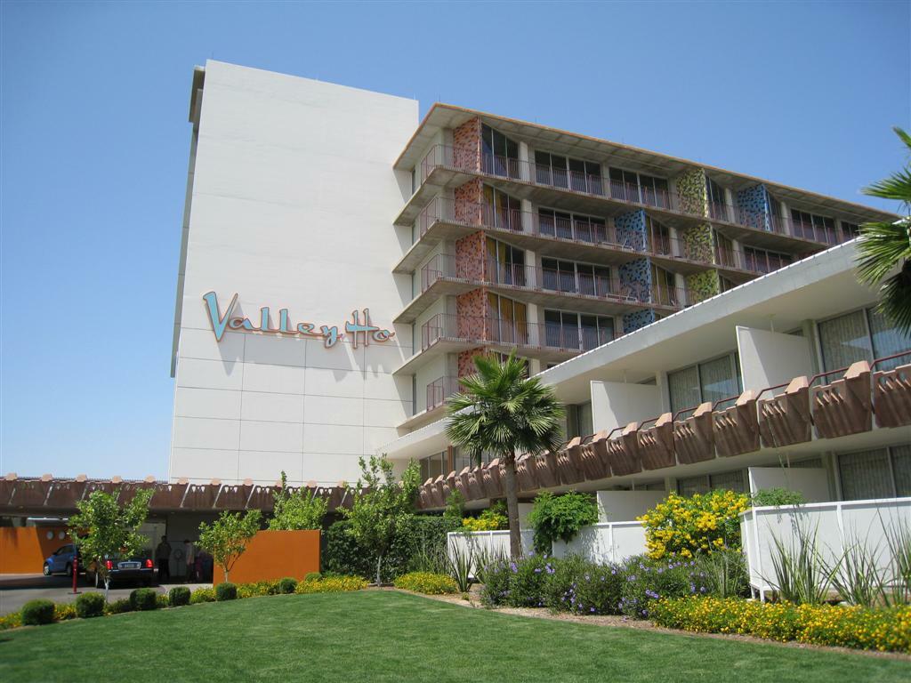 The Valley Hotel & Carriage Gardens Fivemiletown ภายนอก รูปภาพ